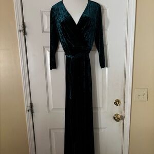 Elegant Velvet Green Dress